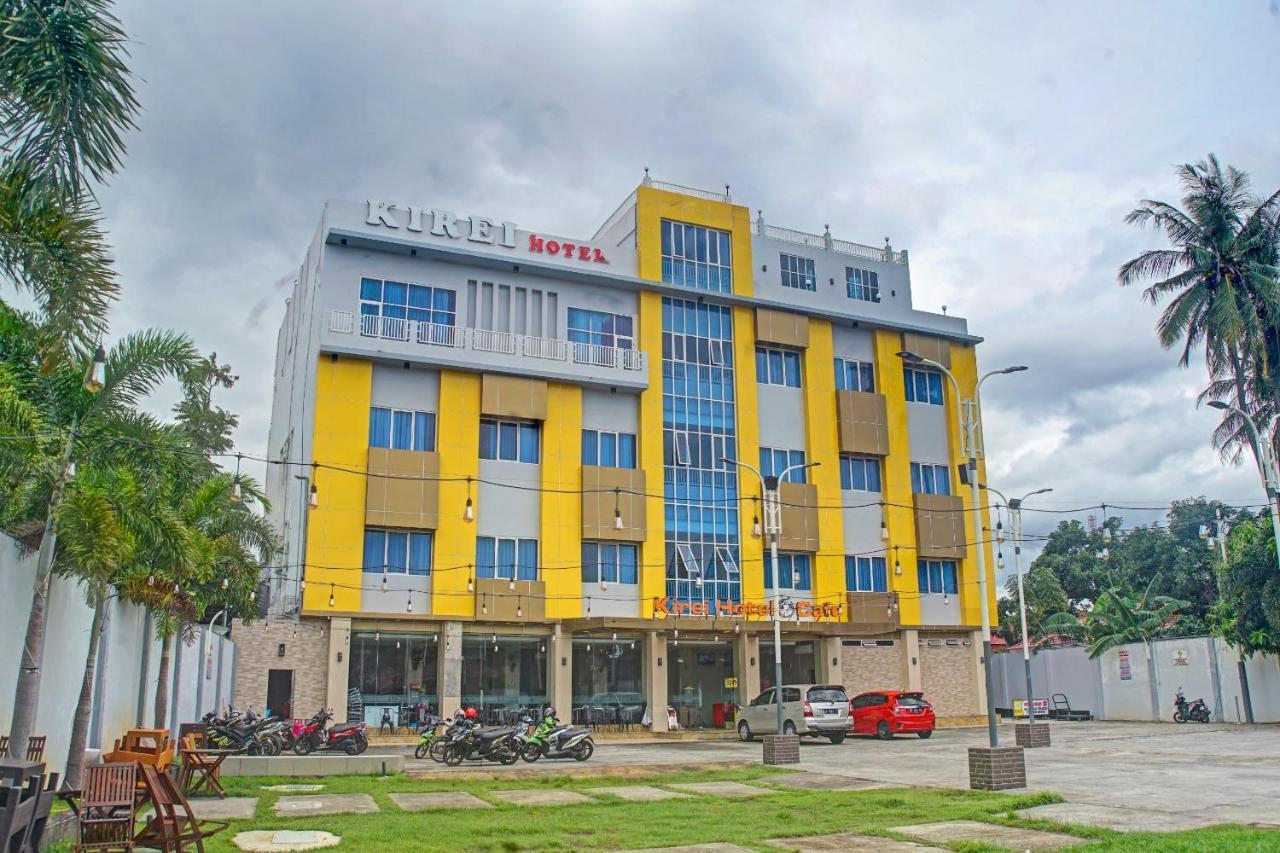 Kirei Hotel Bantaeng Esterno foto