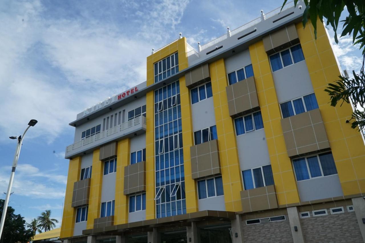 Kirei Hotel Bantaeng Esterno foto