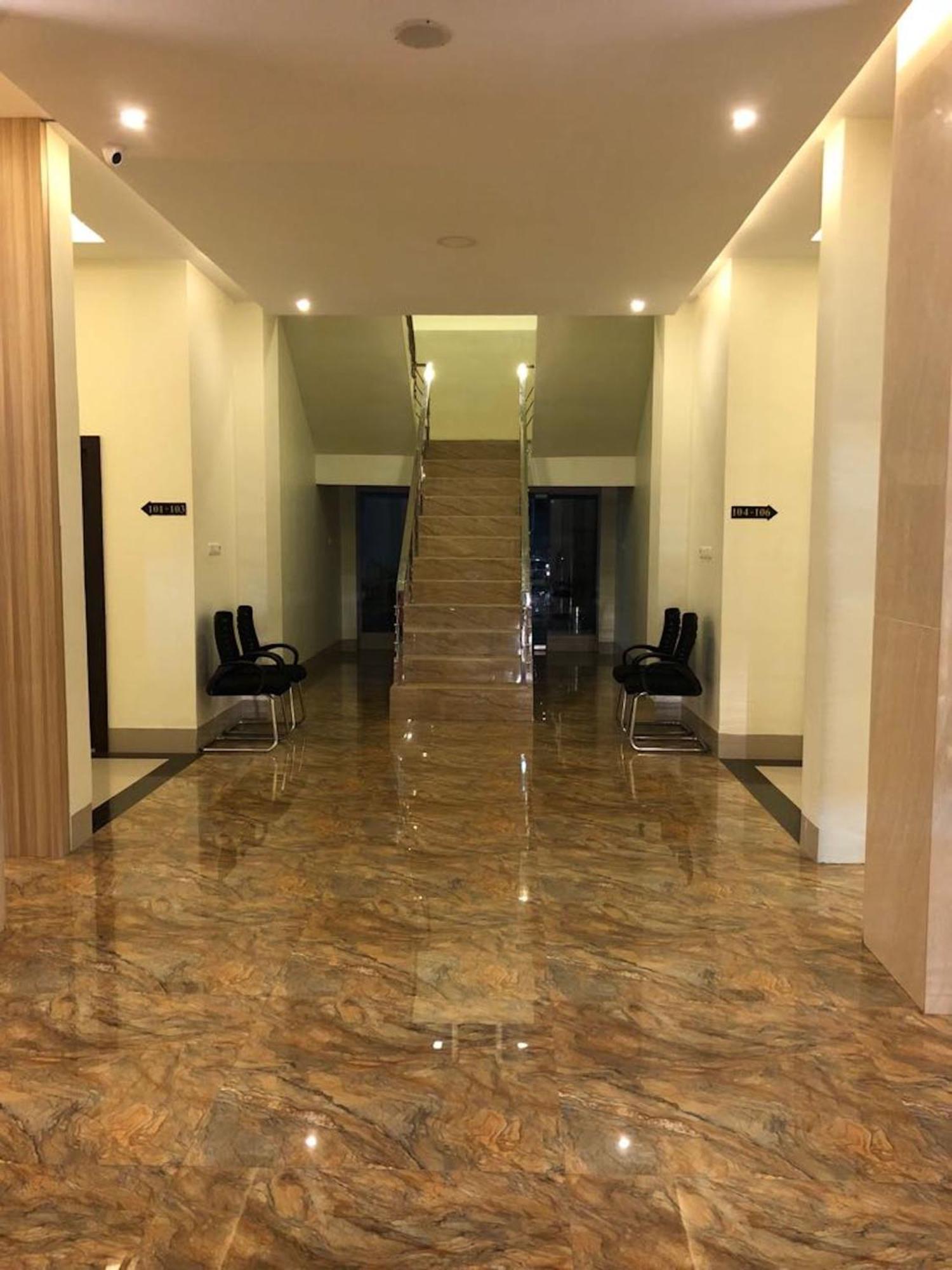 Kirei Hotel Bantaeng Esterno foto